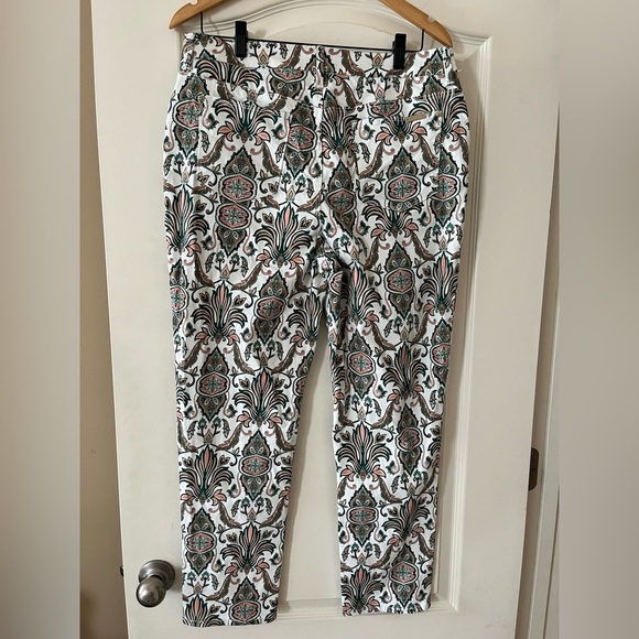 Chico’s So Slimming Girlfriend Leg Ankle Jeans Women’s Size 12 (Large) - Picture 4 of 16